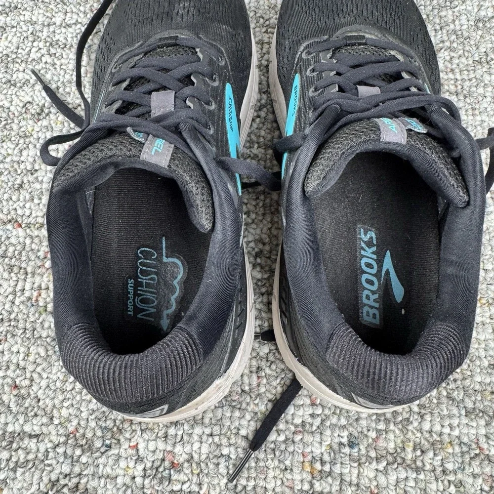 Brooks shoes ariel
